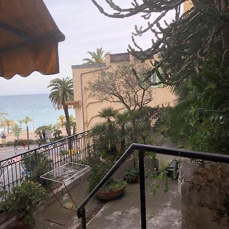 Casa Vacanza In Costa Azzurra Lejlighed Menton Eksteriør billede